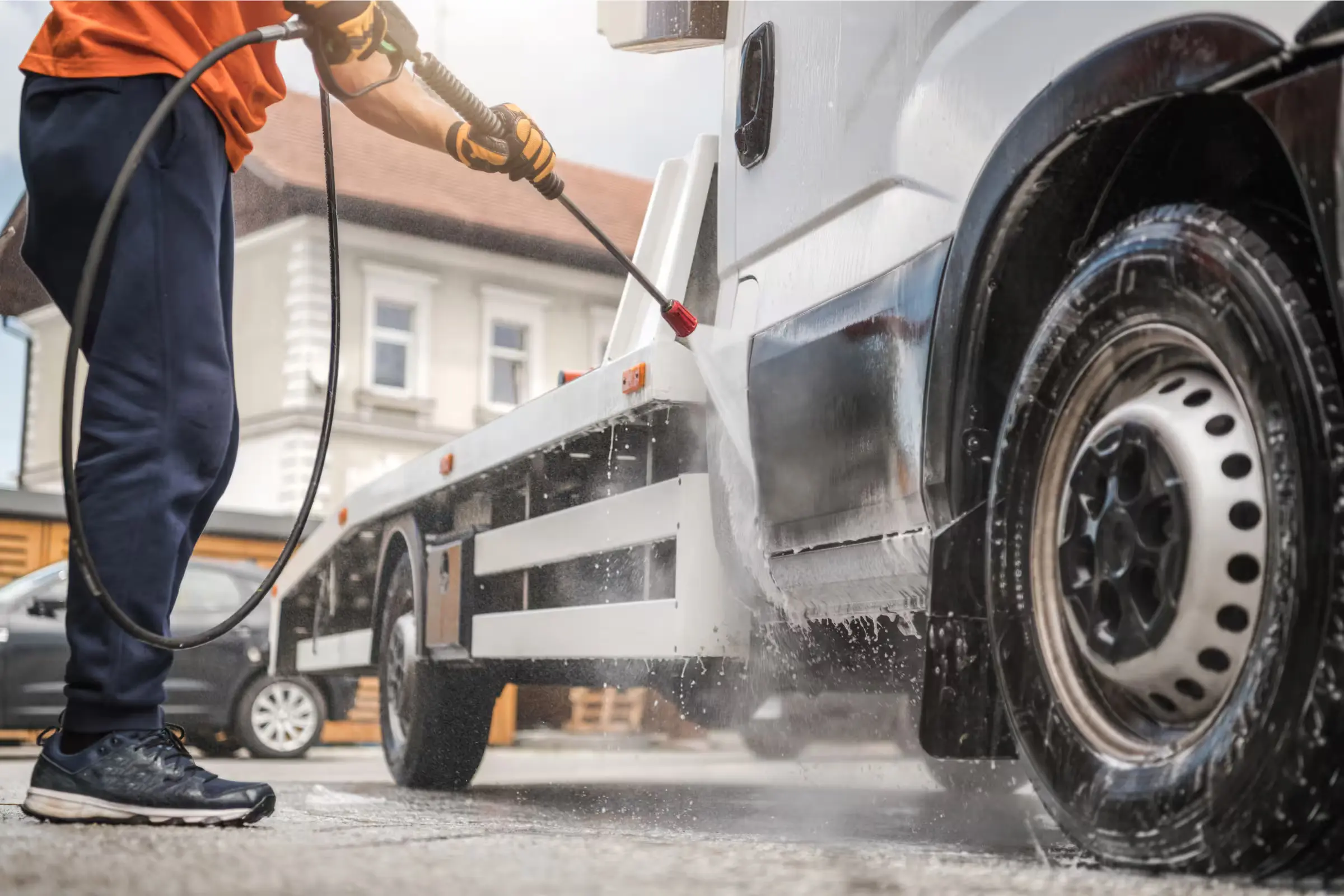 Commercial power washing