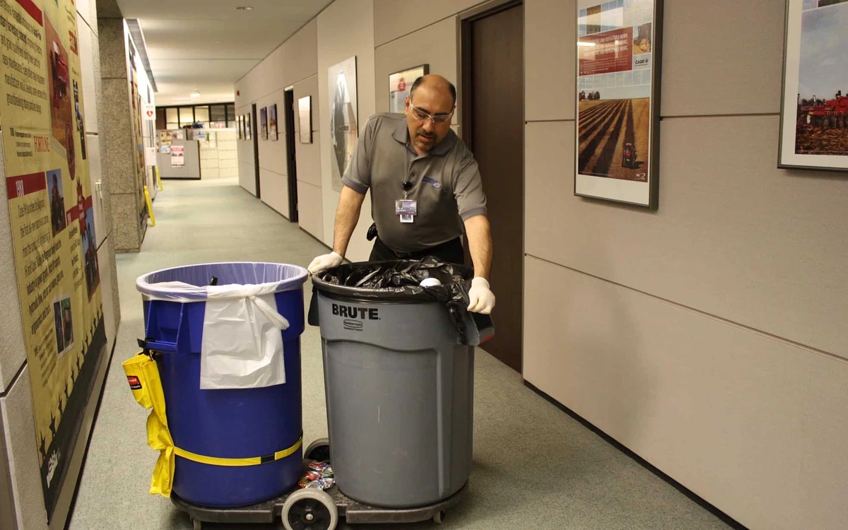 What are commercial porter custodian services